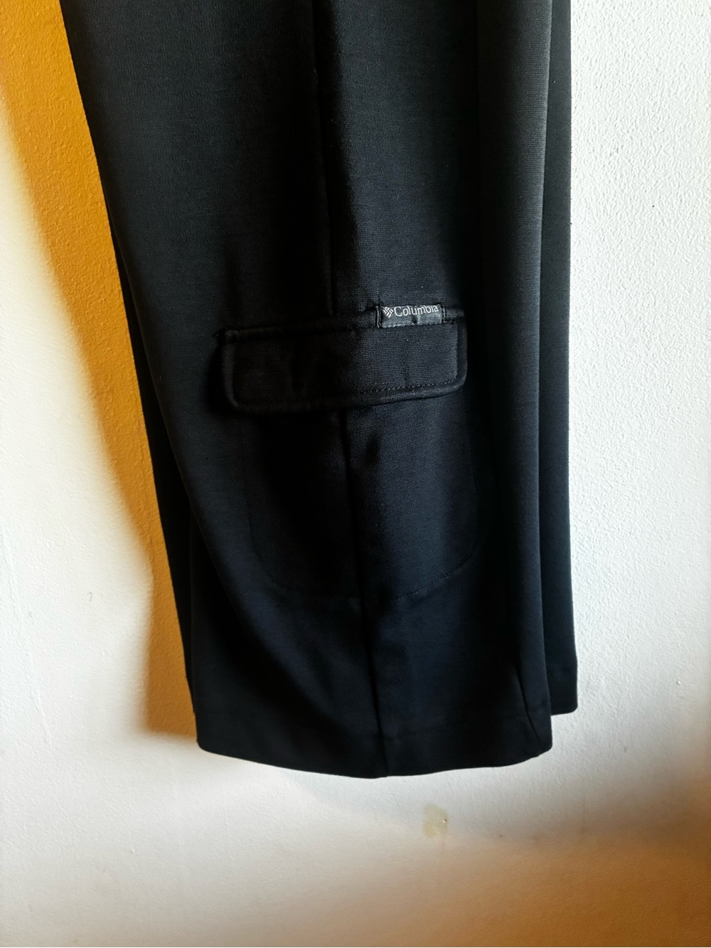 Columbia Men’s Black Cargo Pants with Flap Pocket